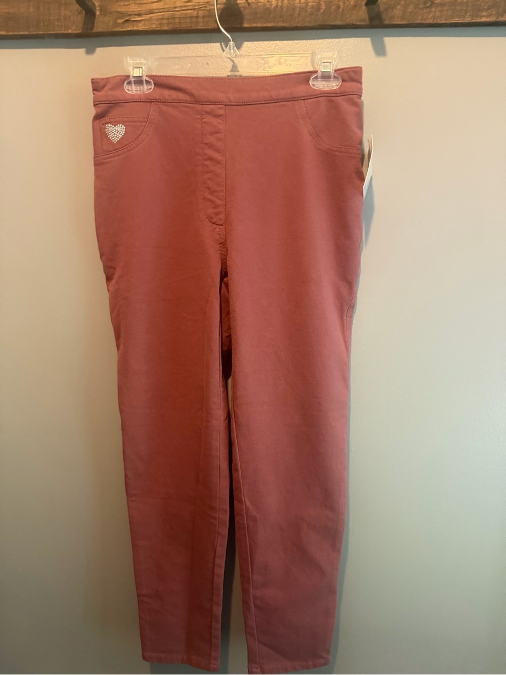 Quacker Factory Dusty Rose Pink Leggings with Rhinestone Heart